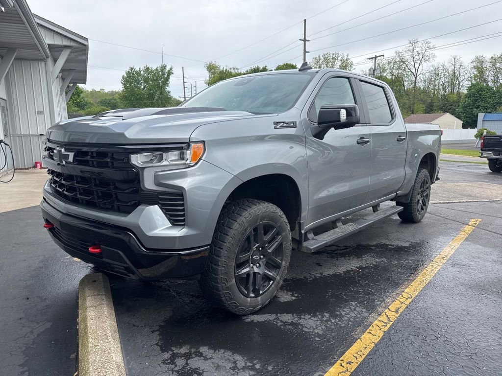 Used 2023 Chevrolet Silverado 1500 LT Trail Boss w/ Convenience Package II AWD/4WD image 3