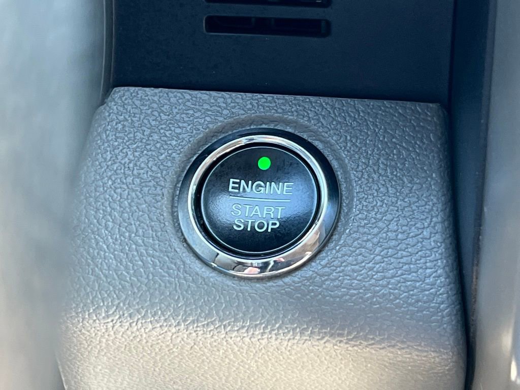 Used 2015 Ford F150 Lariat image 35