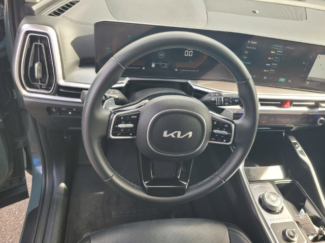 Used 2025 Kia Sorento EX AWD/4WD image 30