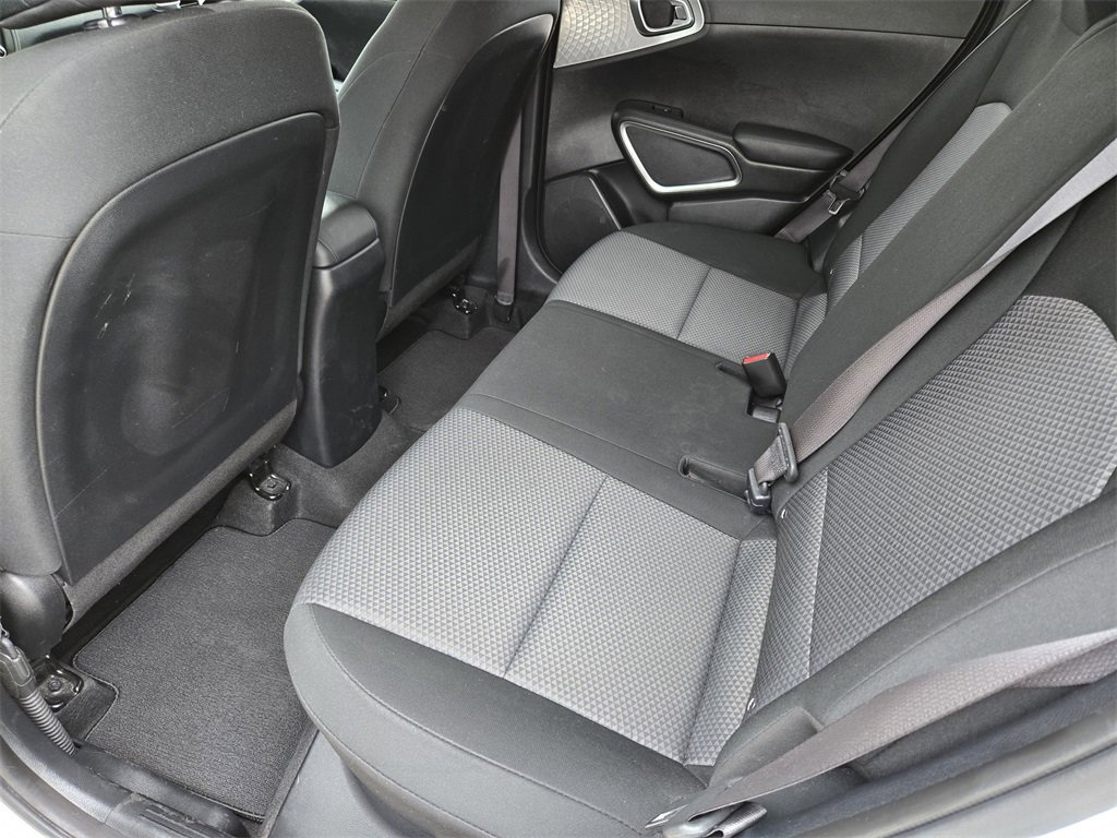 Certified 2023 Kia Soul LX w/ LX Technology Package image 29