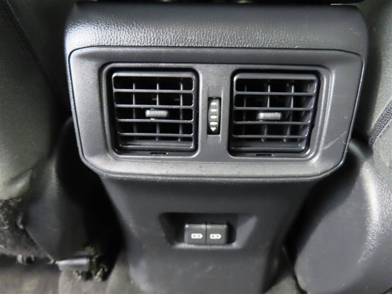 Used 2022 Toyota RAV4 XLE FWD image 31