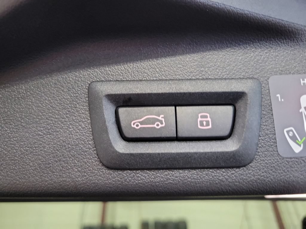Used 2026 BMW X5 xDrive50e AWD/4WD image 30