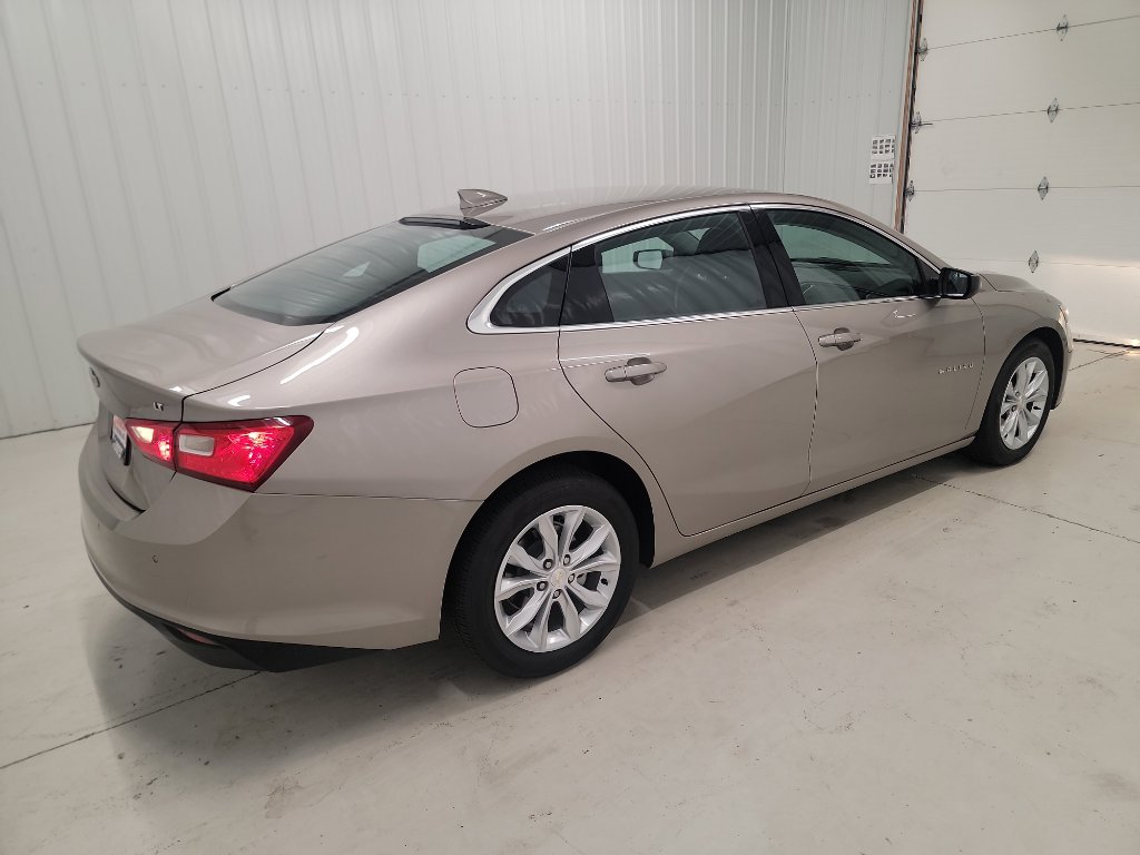 Used 2025 Chevrolet Malibu LT image 10