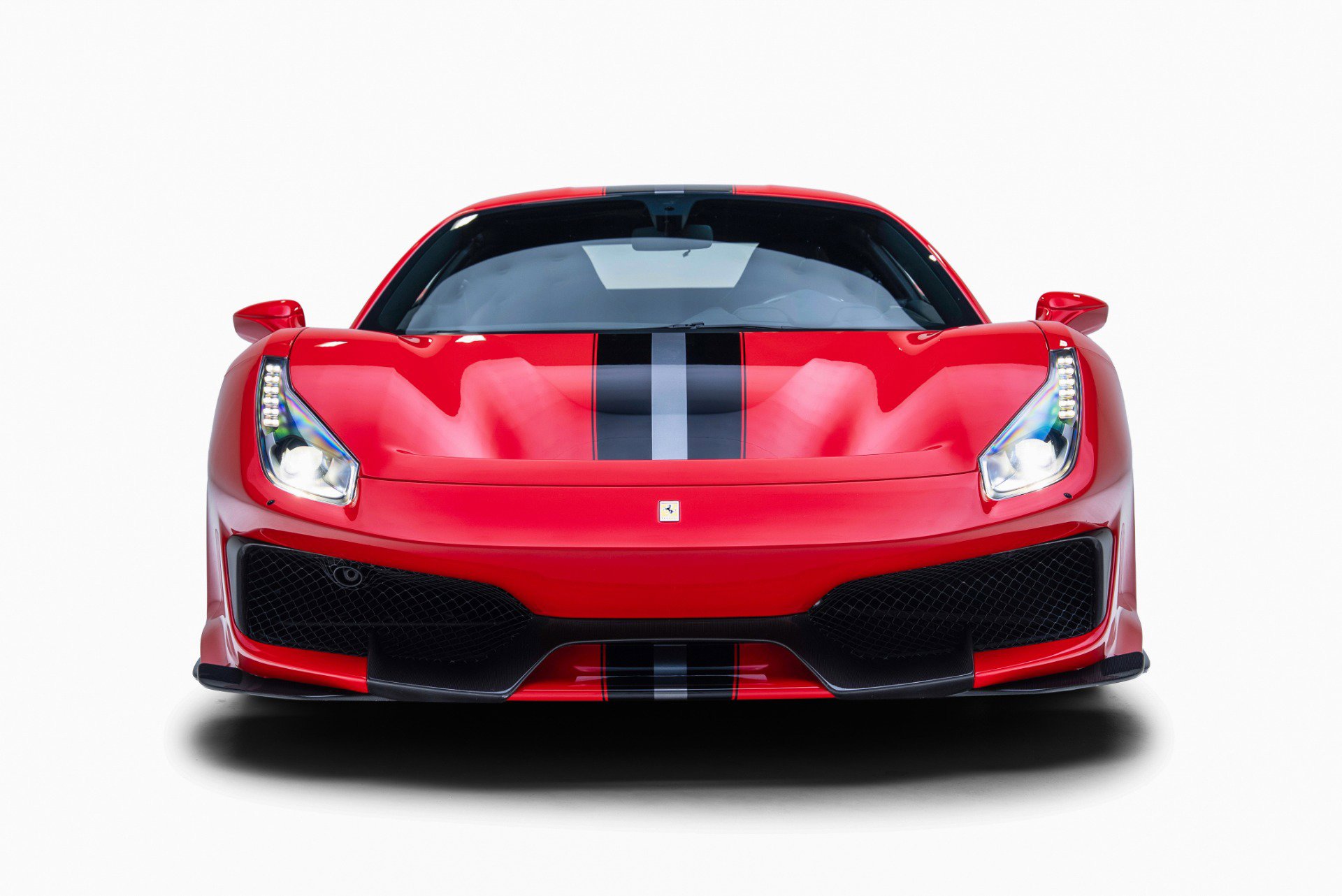 Used 2020 Ferrari 488 Pista Coupe RWD image 3