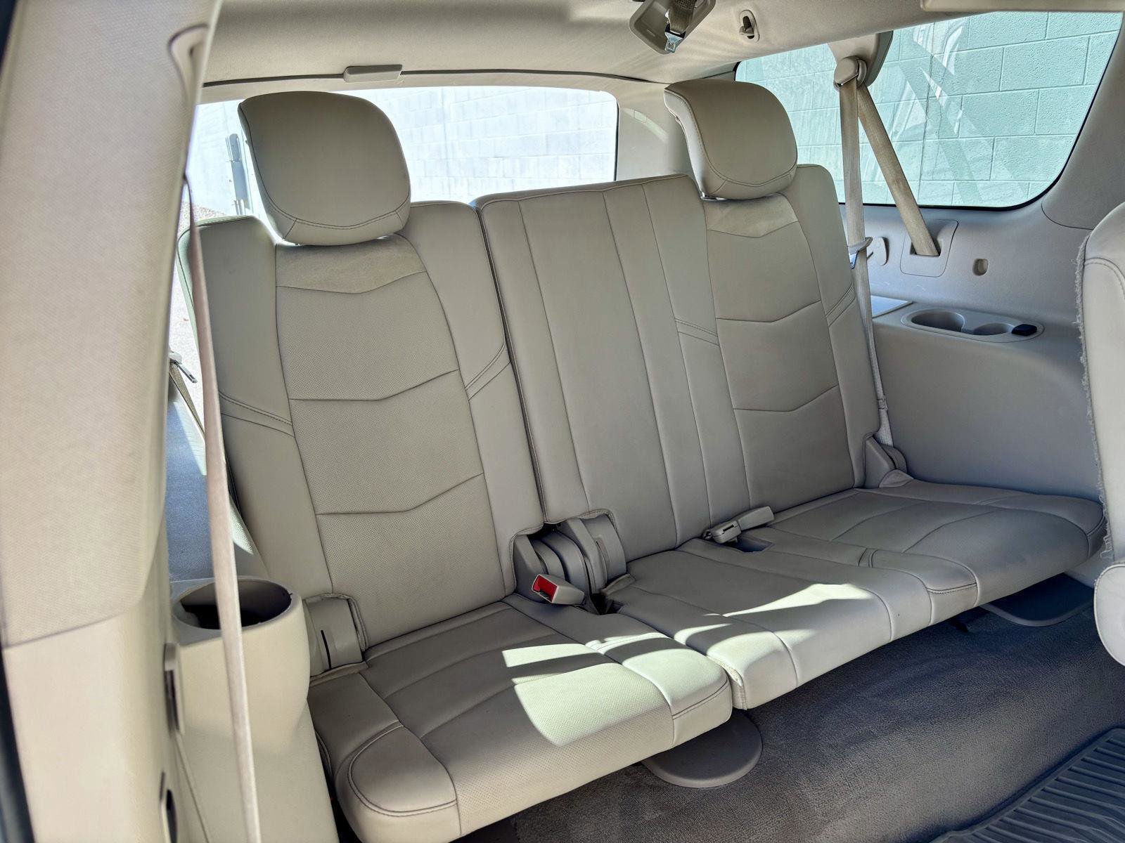 Used 2015 Cadillac Escalade ESV Premium image 18