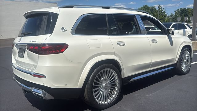 Certified 2024 Mercedes-Benz Maybach GLS 600 4MATIC image 3
