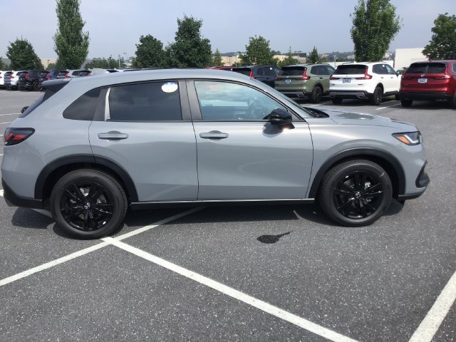 New 2027 Honda HR-V Sport image 2