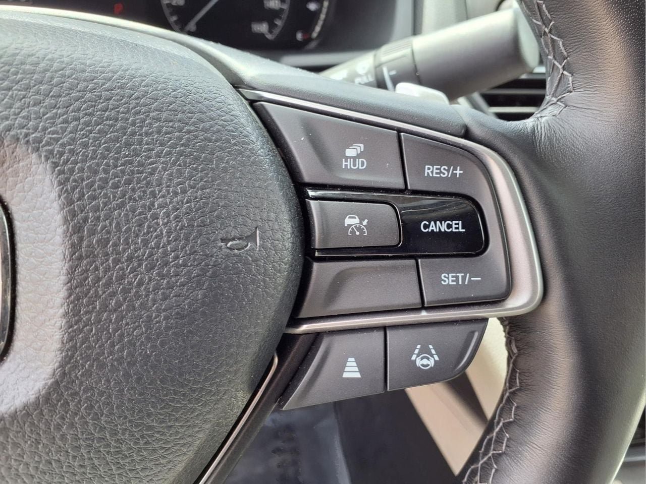 Used 2022 Honda Accord Touring image 25