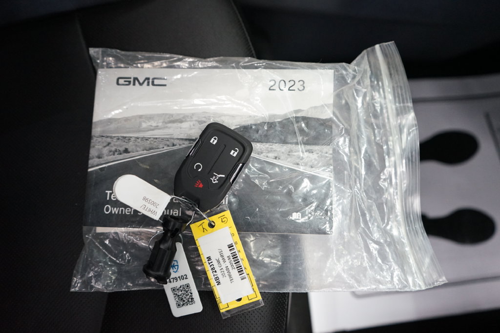 Used 2023 GMC Terrain SLT FWD image 55