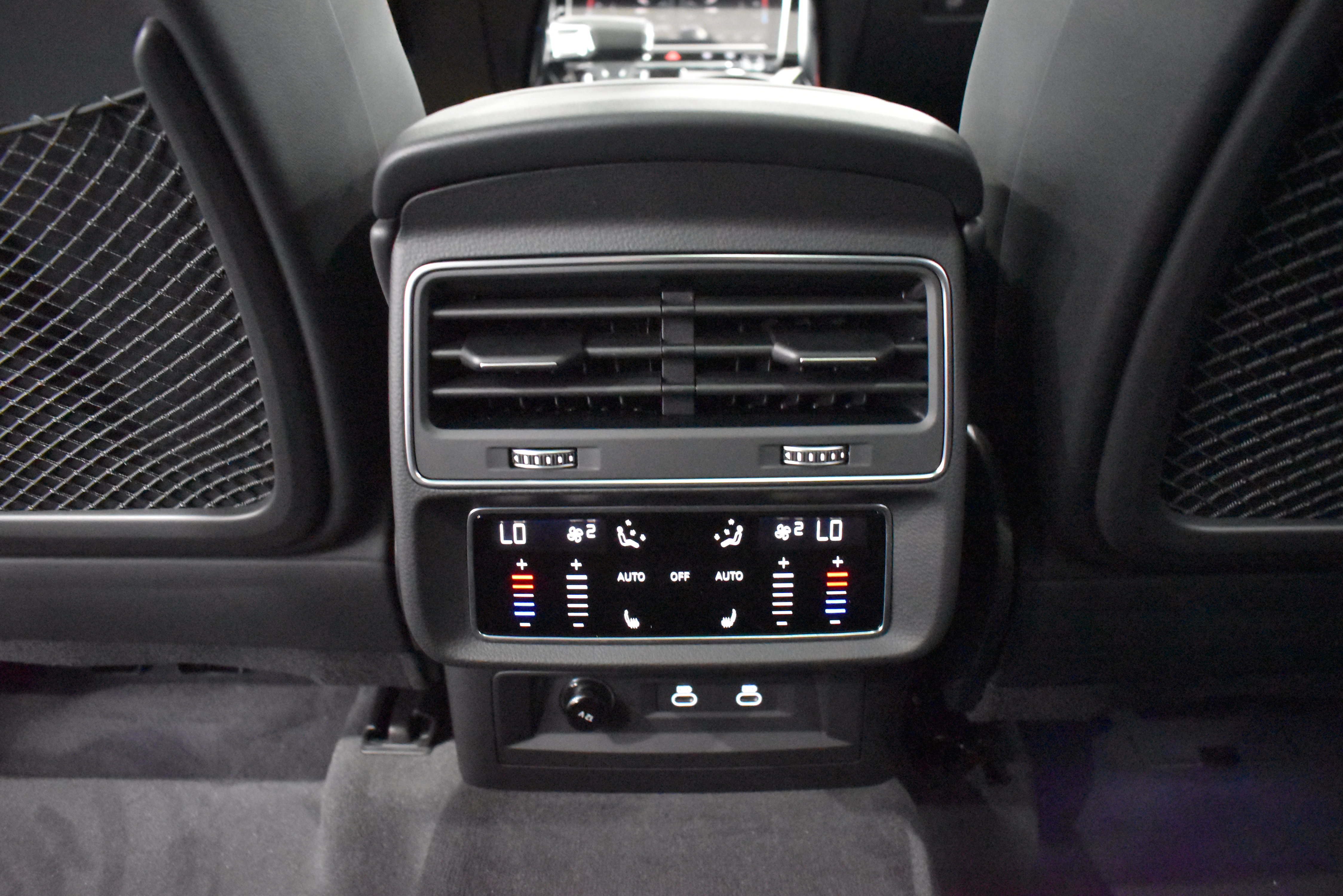 New 2026 Audi SQ8 Prestige AWD/4WD image 27