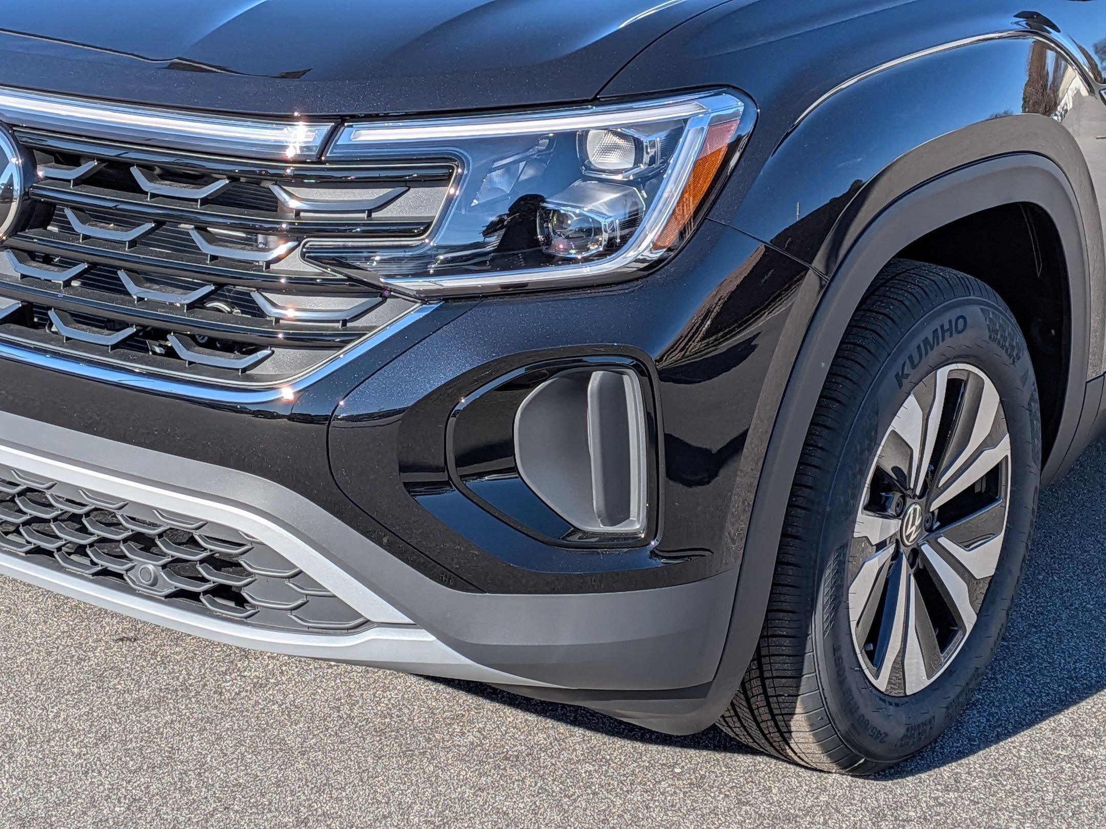 New 2026 Volkswagen Atlas Cross Sport SE AWD/4WD image 9
