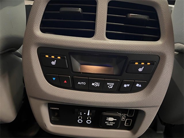 Used 2021 Honda Pilot Touring image 14
