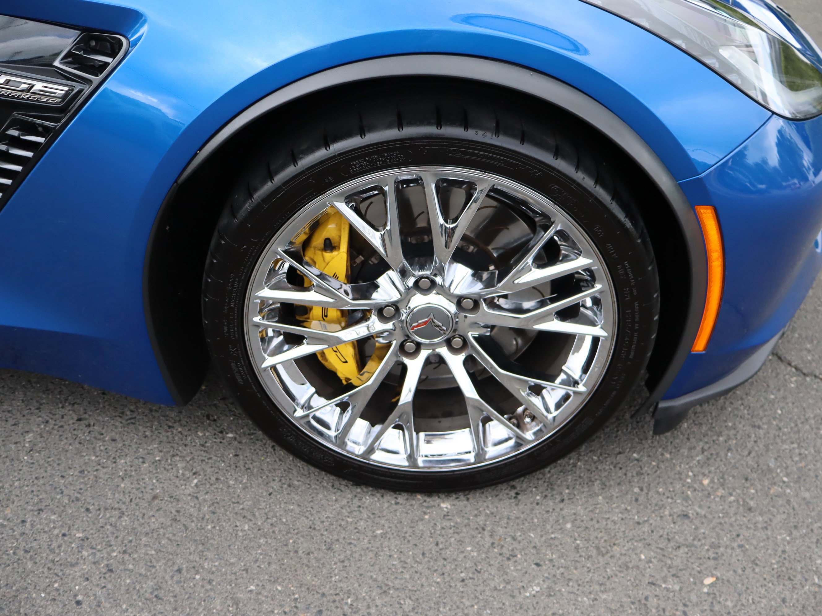 Used 2015 Chevrolet Corvette Z06 w/ Battery Protection Package image 33