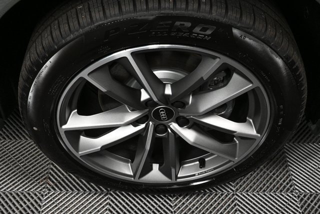 New 2025 Audi Q3 2.0T Premium image 37