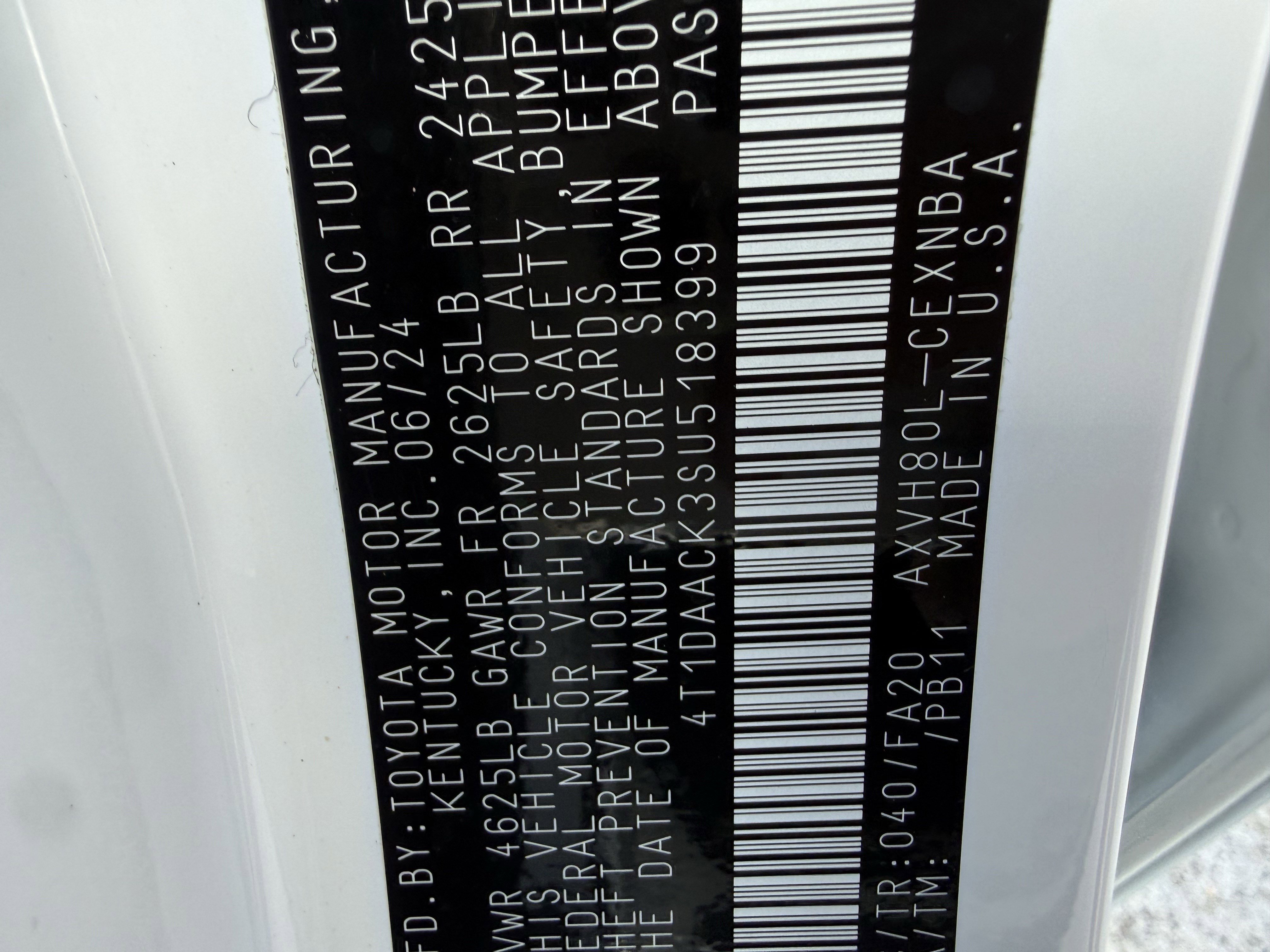 Used 2025 Toyota Camry LE FWD image 36