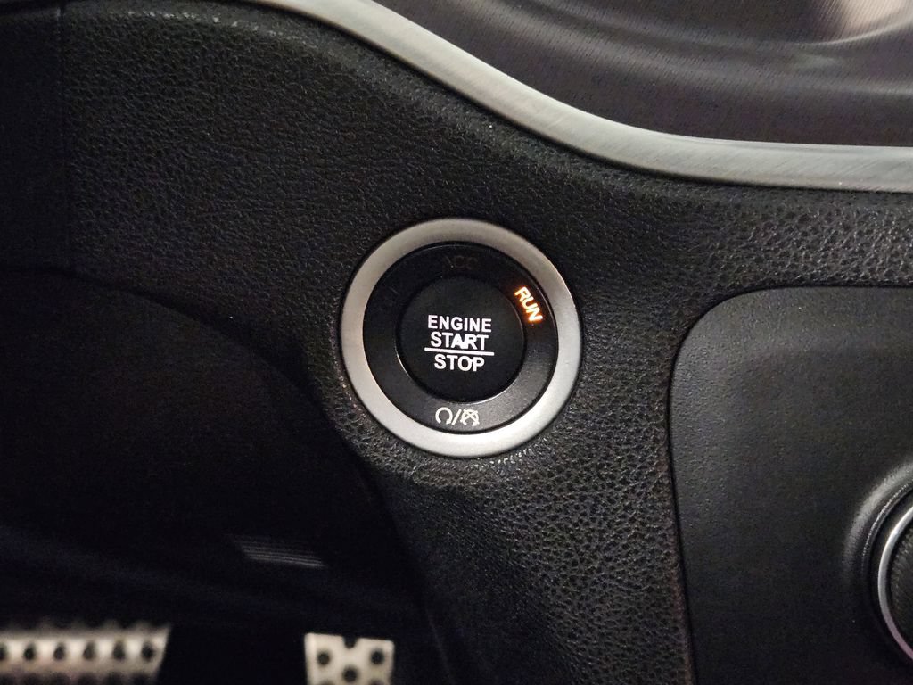 Used 2019 Dodge Charger R/T RWD image 11