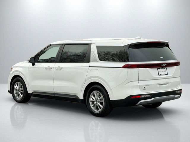 Used 2024 Kia Carnival LX FWD image 5