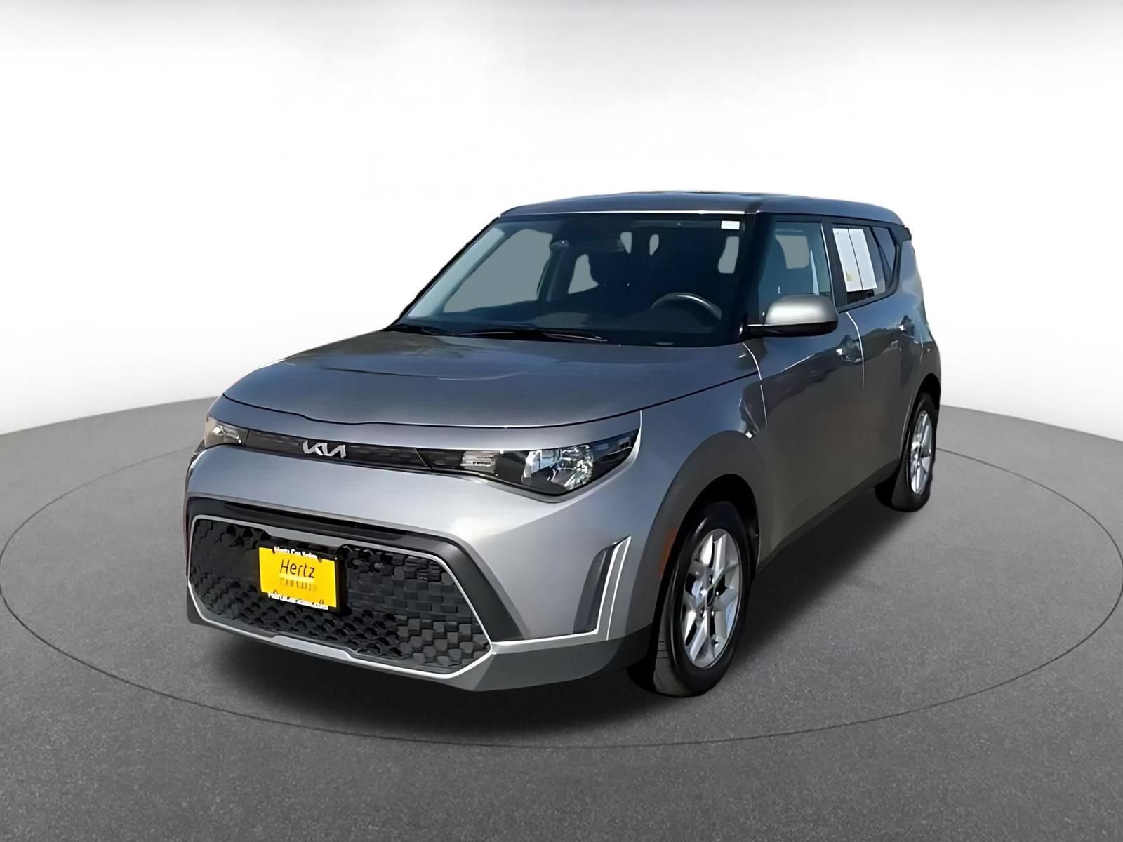 Used 2025 Kia Soul LX w/ LX Technology Package FWD image 6