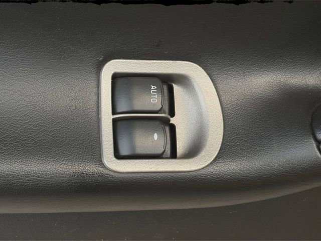 Used 2008 Pontiac Solstice Convertible w/ Preferred Package image 6