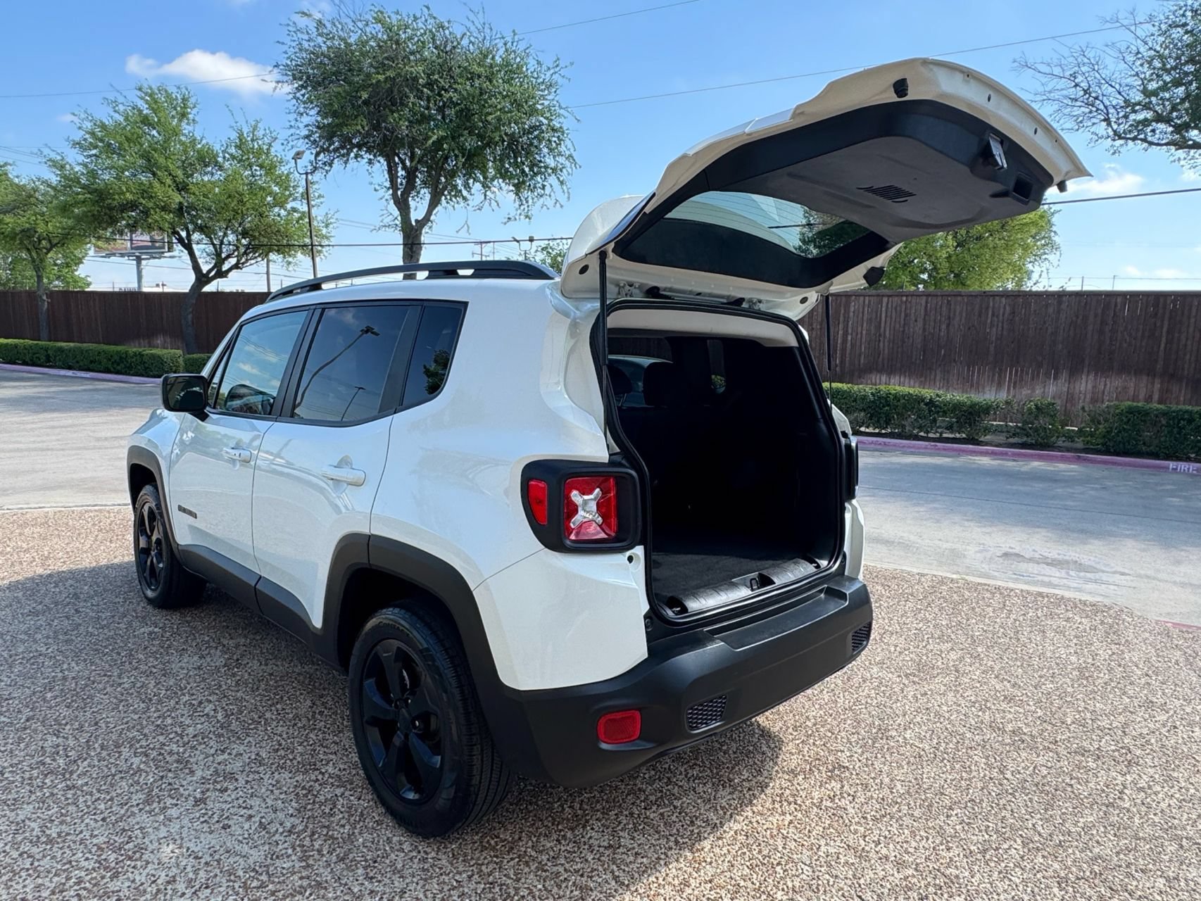 Used 2021 Jeep Renegade Sport AWD/4WD image 16