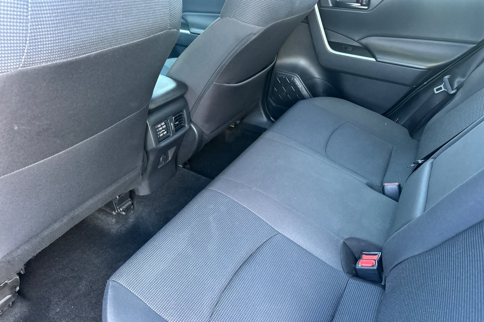 Certified 2023 Toyota RAV4 LE AWD/4WD image 15