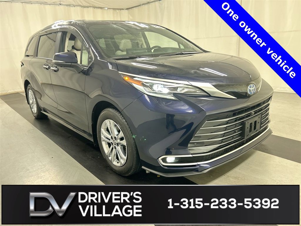 Used 2025 Toyota Sienna Platinum