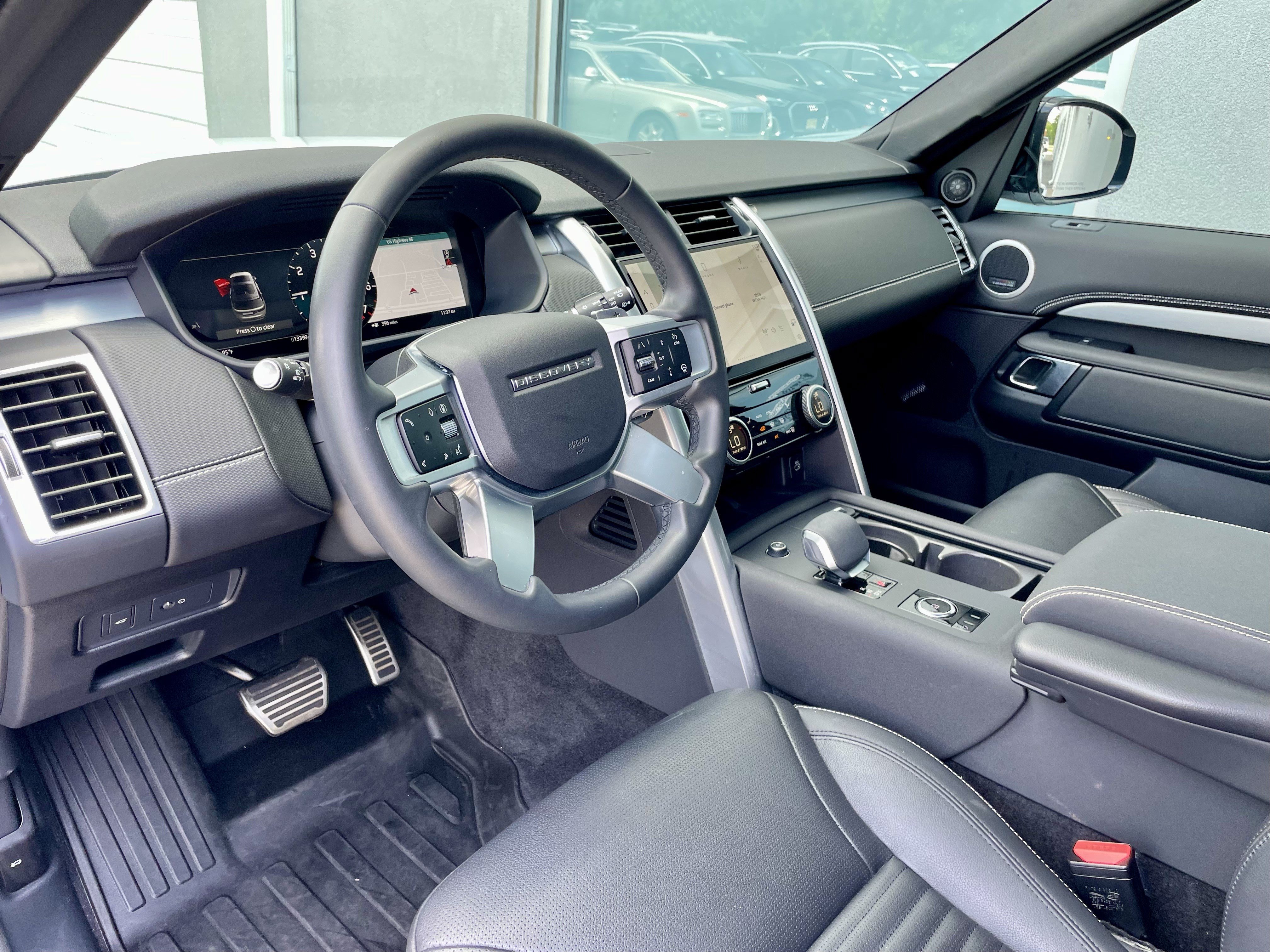 Certified 2025 Land Rover Discovery Dynamic SE AWD/4WD image 14