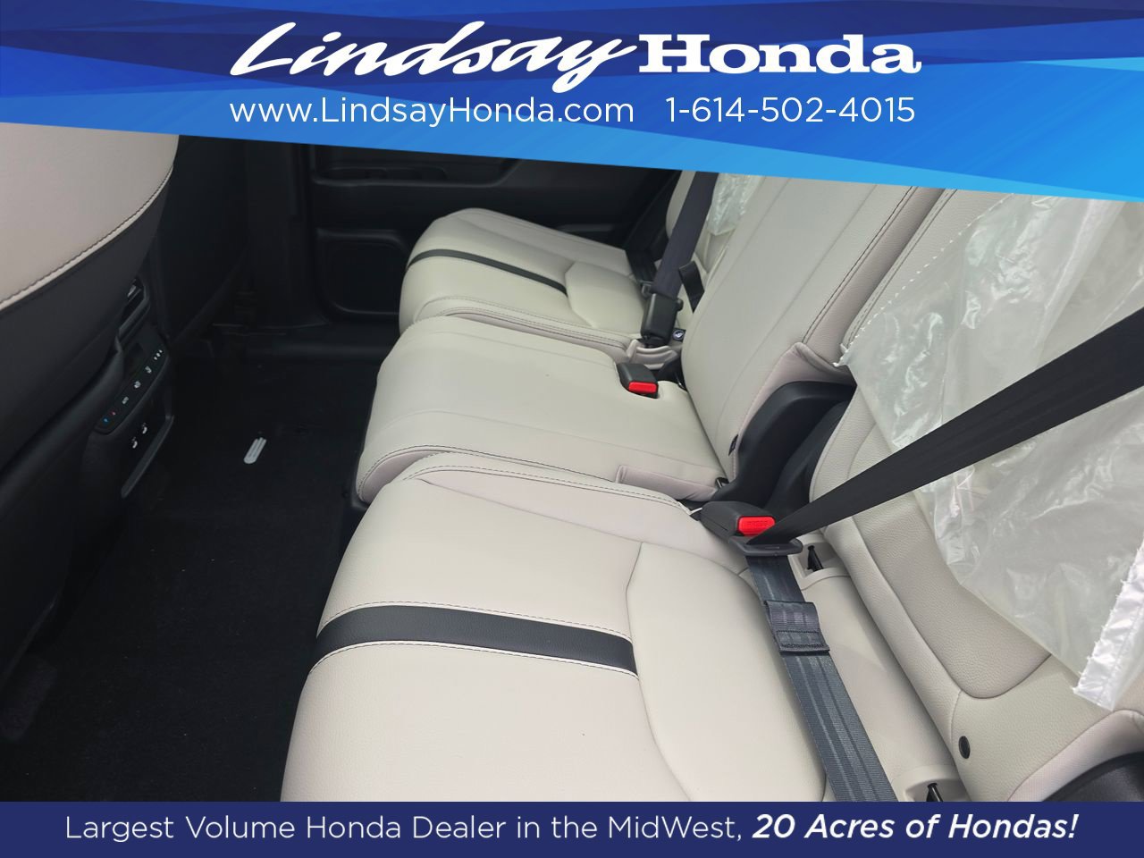 New 2026 Honda Pilot Touring image 3