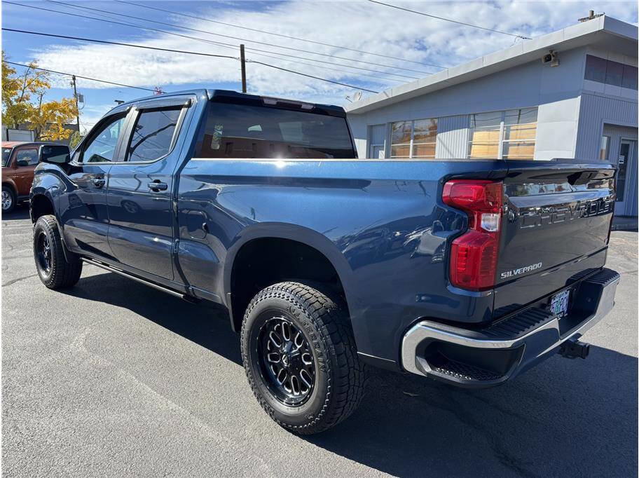 Used 2020 Chevrolet Silverado 1500 LT w/ All-Star Edition image 3