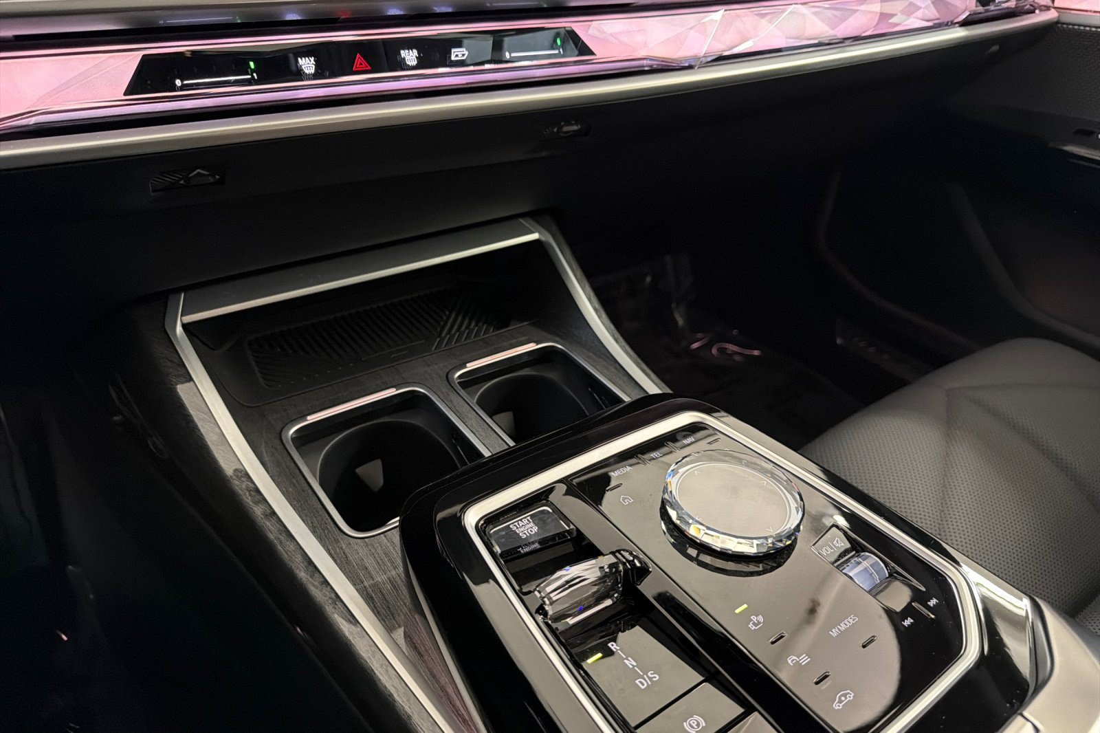 Certified 2023 BMW 740i w/ Parking Assistance Package RWD image 16