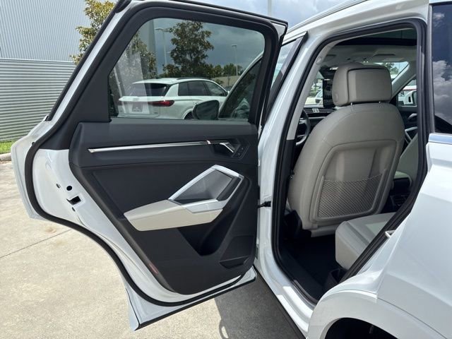 New 2025 Audi Q3 2.0T Premium image 21
