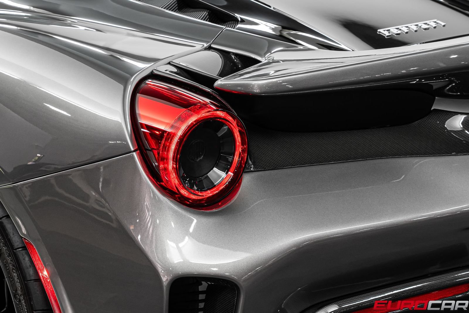 Used 2019 Ferrari 488 Pista Spider RWD image 30
