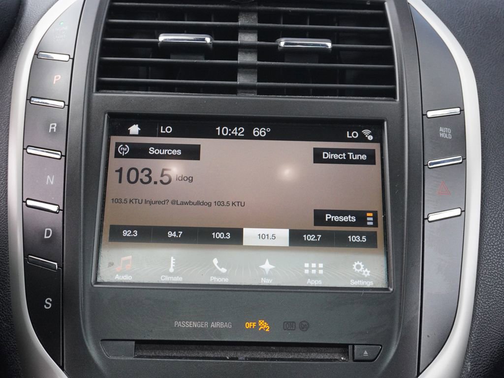 Used 2017 Lincoln MKC Reserve w/ Lincoln MKC Climate Package image 37