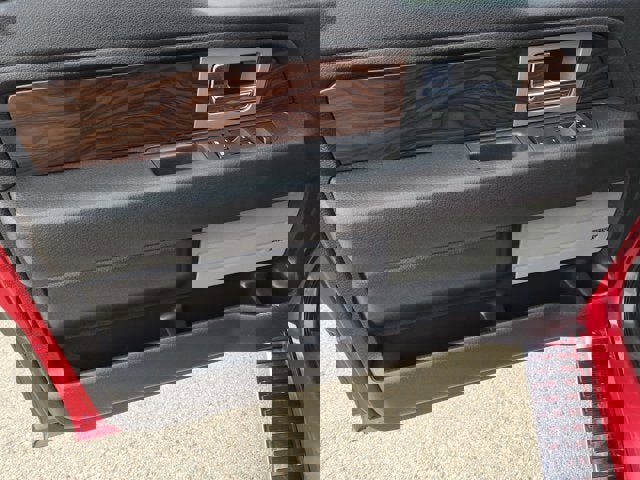 Used 2012 Ford F150 Lariat w/ Lariat Chrome Pkg image 21