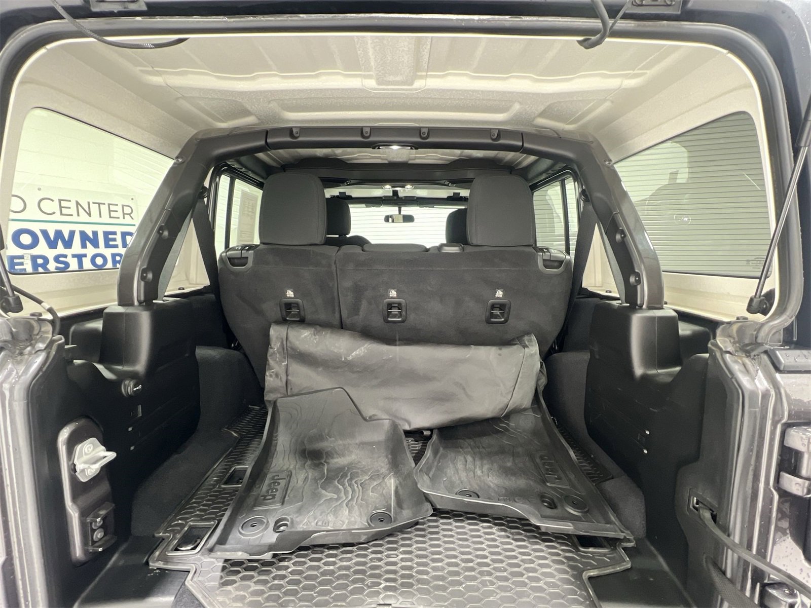 Used 2021 Jeep Wrangler Unlimited Sport image 22