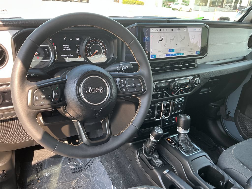 Certified 2024 Jeep Gladiator Sport AWD/4WD image 16