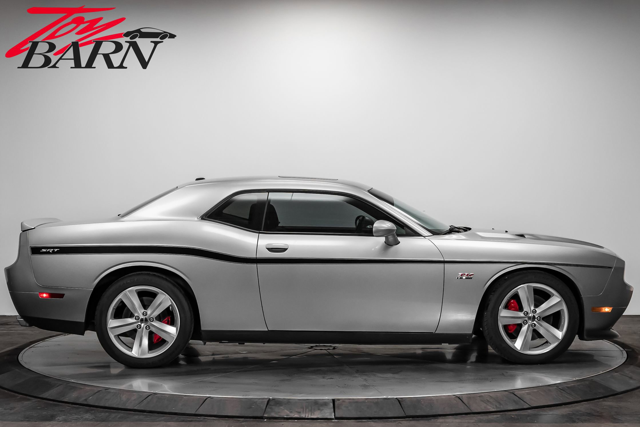 Used 2011 Dodge Challenger SRT8 image 6