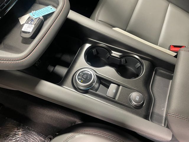 New 2026 Ford Explorer Active w/ Active Comfort Package AWD/4WD image 17