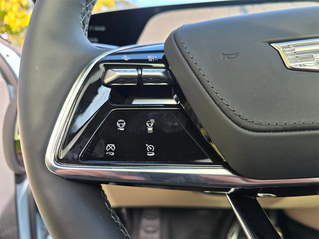 New 2025 Cadillac Lyriq Sport image 25