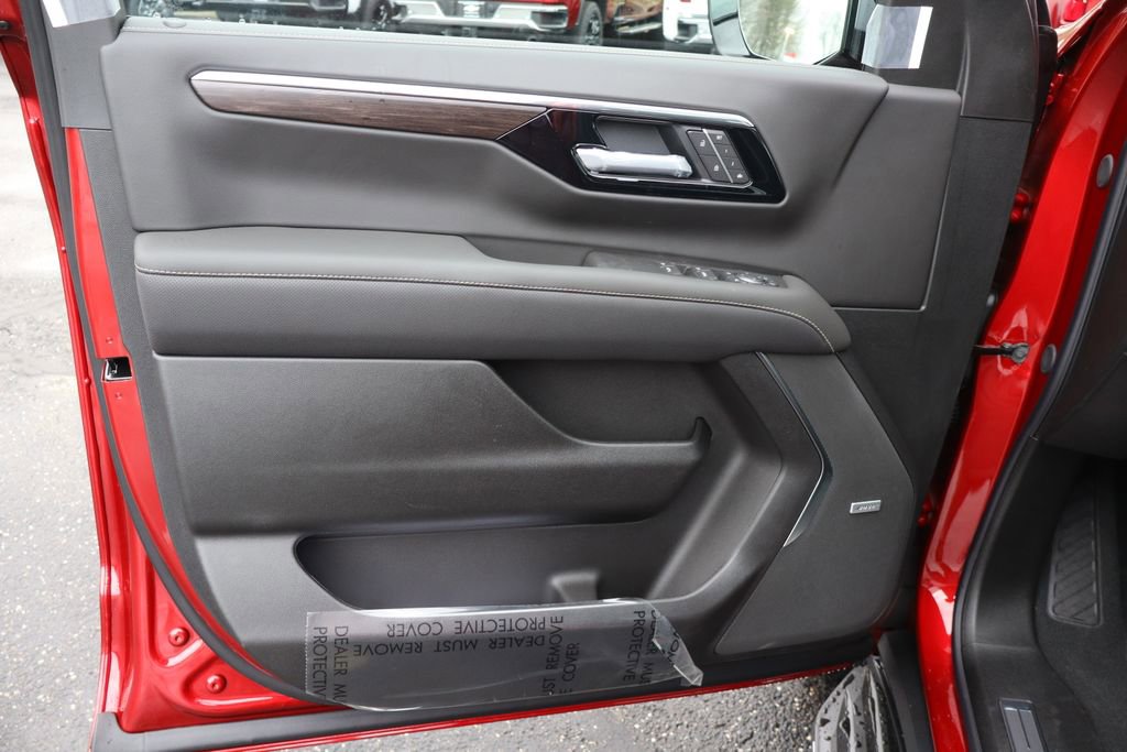 New 2026 Chevrolet Tahoe Premier image 4