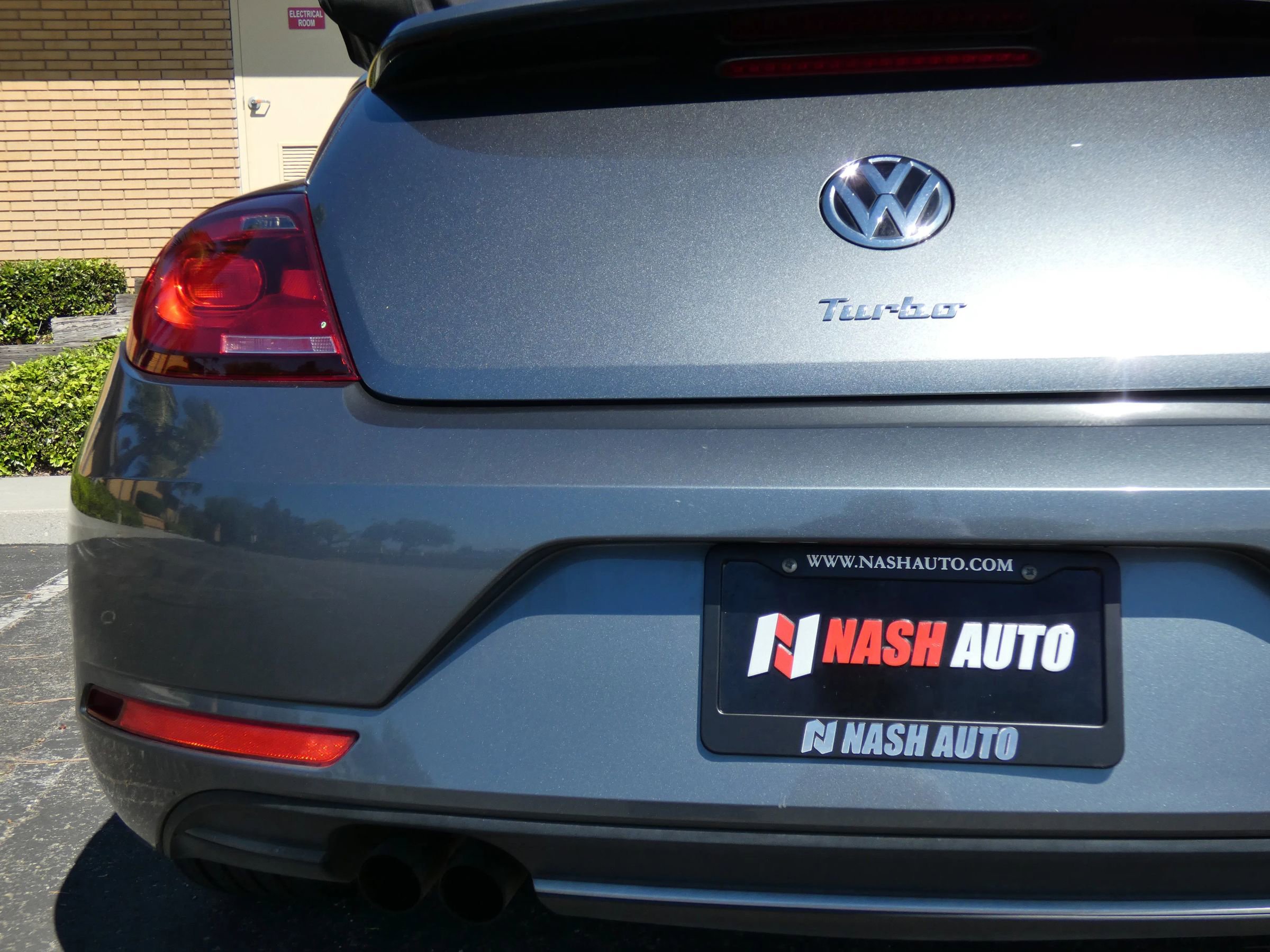 Used 2018 Volkswagen Beetle 2.0T S image 12