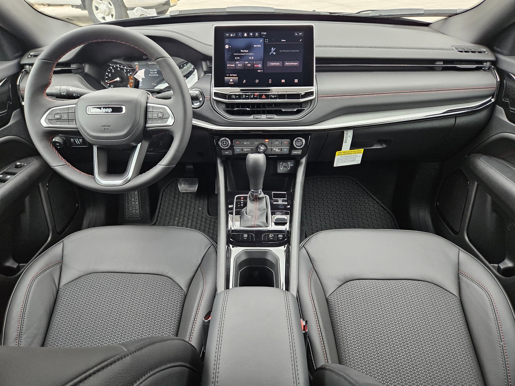 New 2026 Jeep Compass Trailhawk image 15