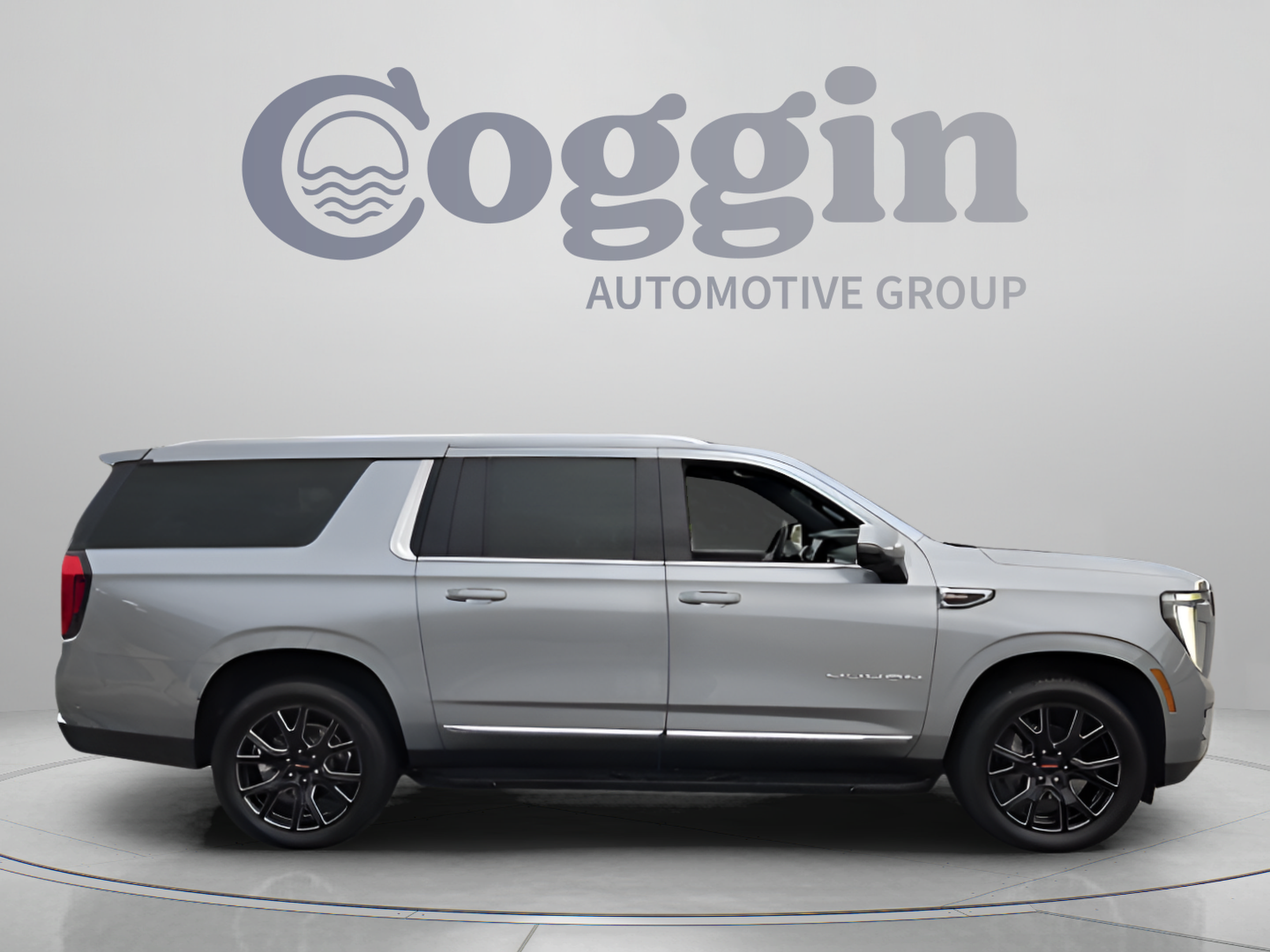 Used 2025 GMC Yukon XL Elevation AWD/4WD image 6