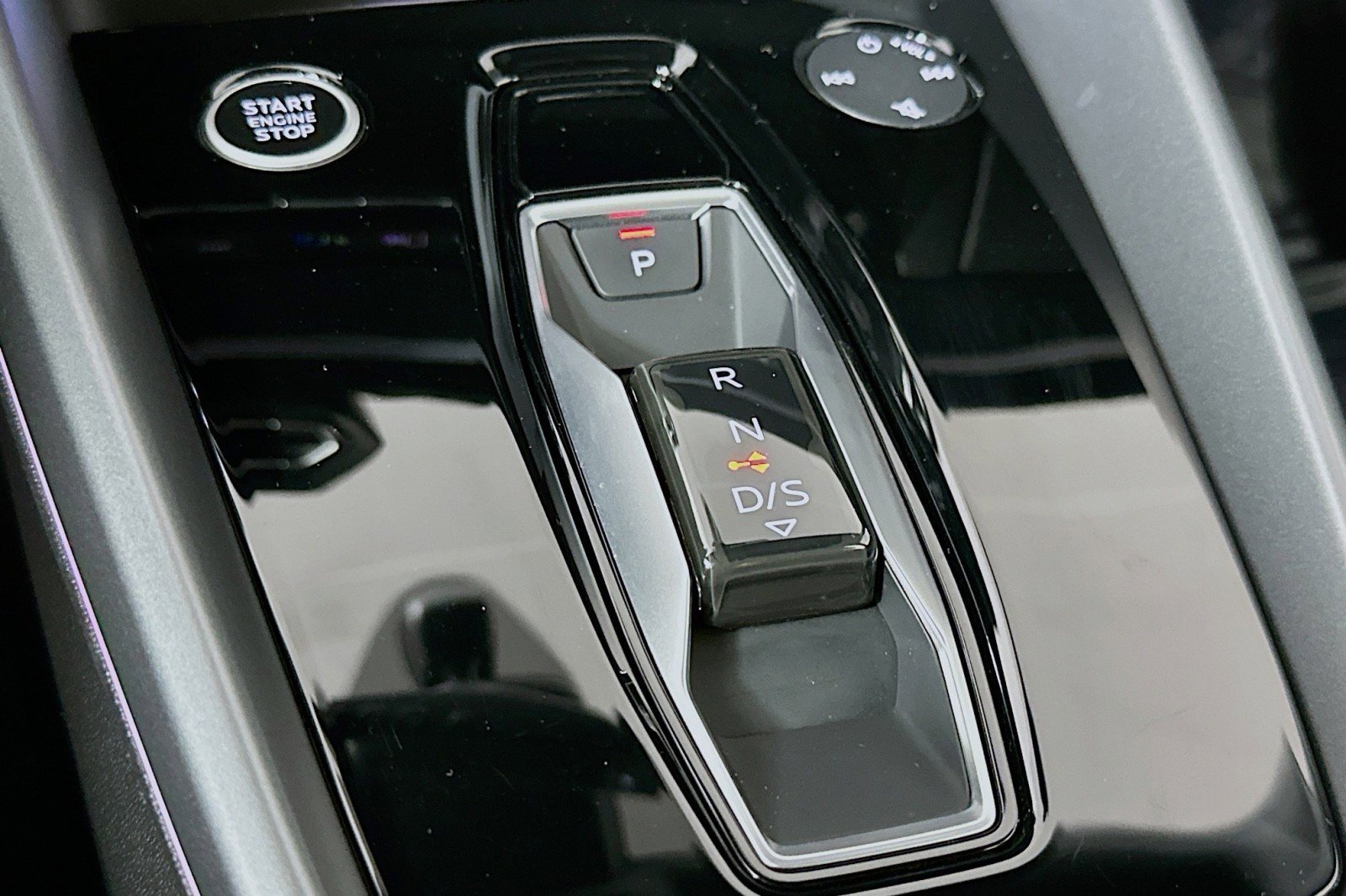 Used 2025 Audi A3 2.0T Premium Plus w/ Premium Plus Package AWD/4WD image 7