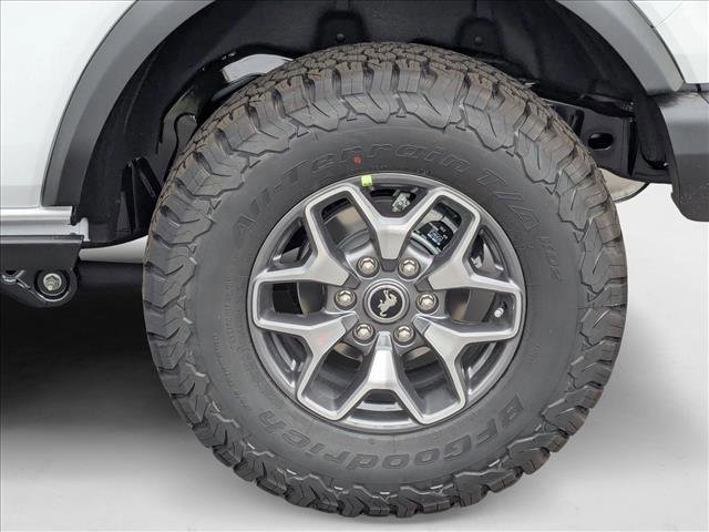 New 2025 Ford Bronco Badlands image 9