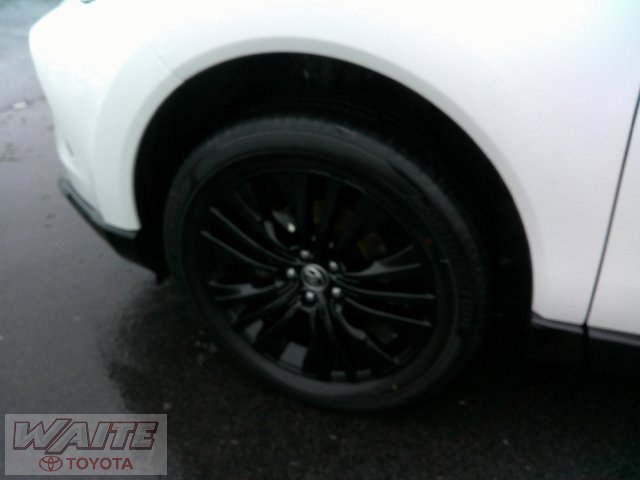 Certified 2024 Toyota Venza Nightshade image 9