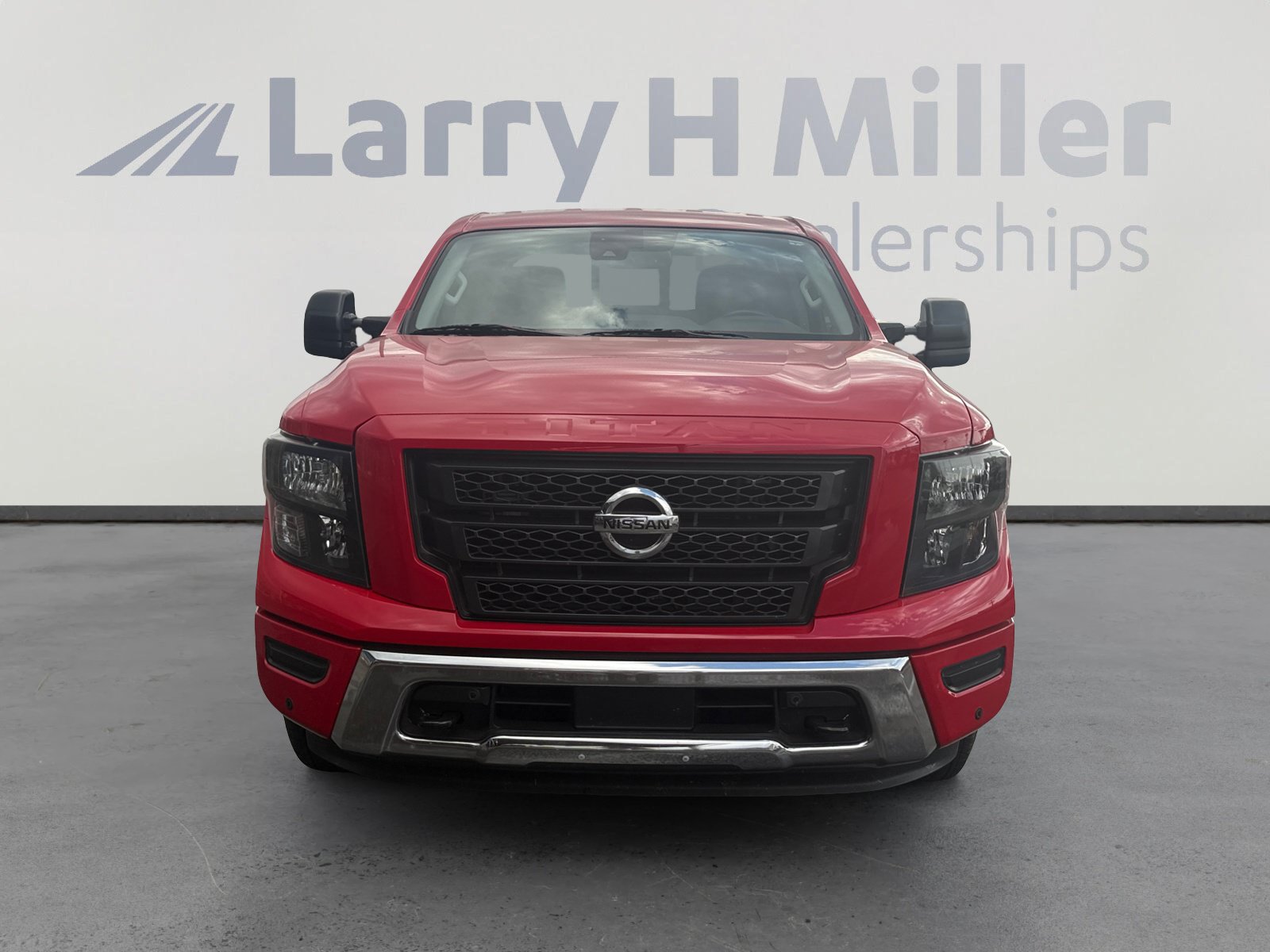 Used 2022 Nissan Titan SV w/ SV Convenience Package RWD image 8