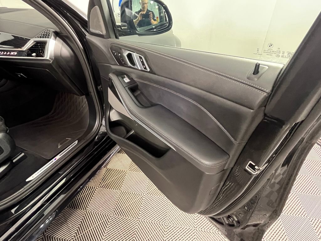 Certified 2025 BMW X7 xDrive40i w/ Executive Package AWD/4WD image 26