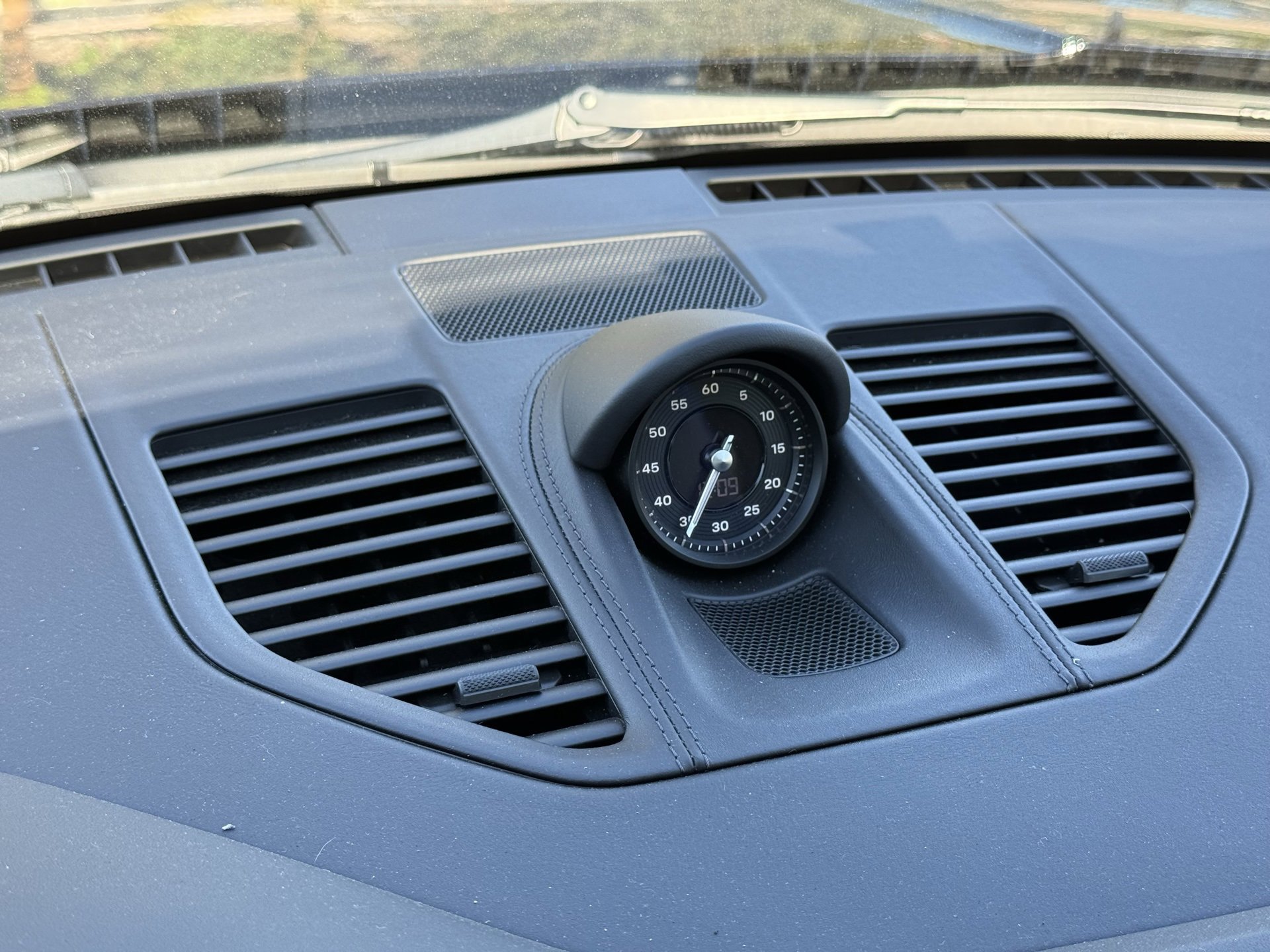 Certified 2024 Porsche 911 Targa 4 GTS image 18