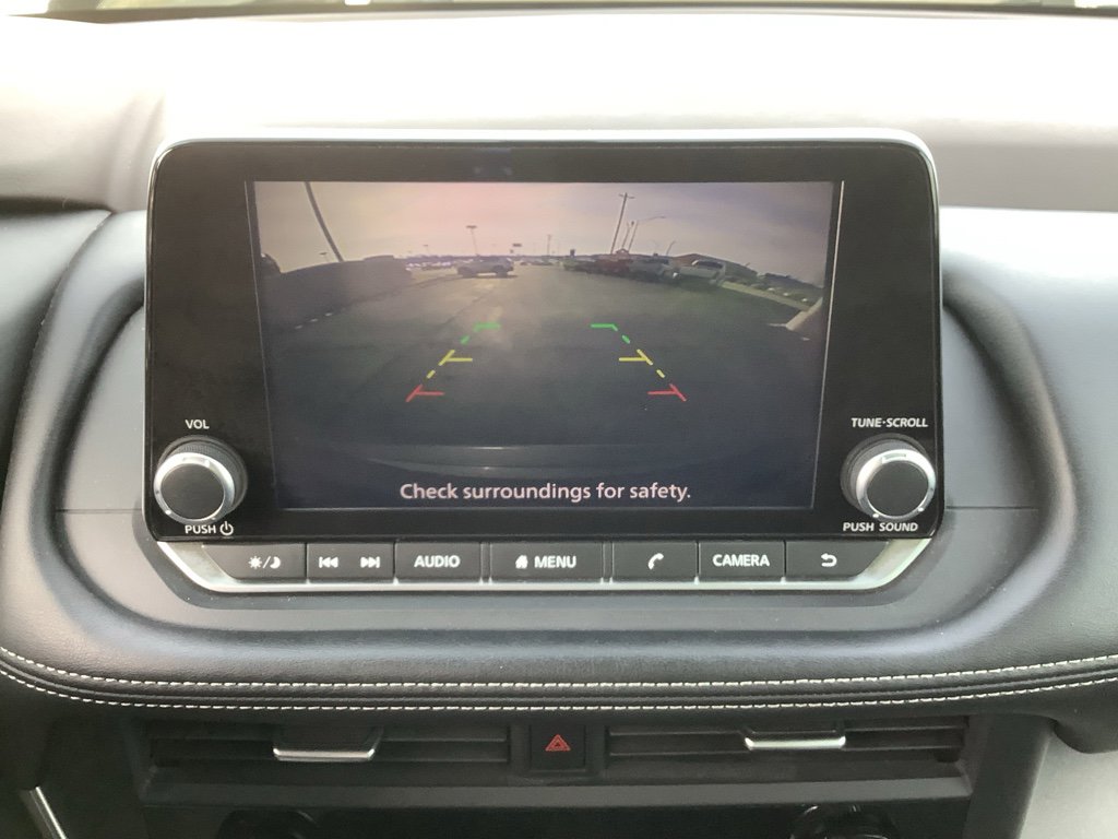 Used 2023 Nissan Rogue SV image 17